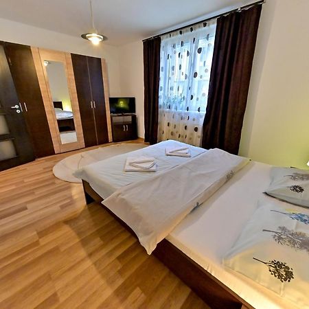 Terezianum Apartments, Free Parking シビウ エクステリア 写真
