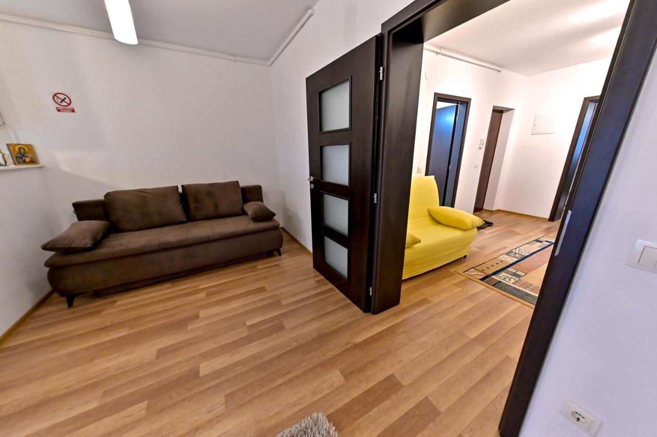 Terezianum Apartments, Free Parking シビウ エクステリア 写真