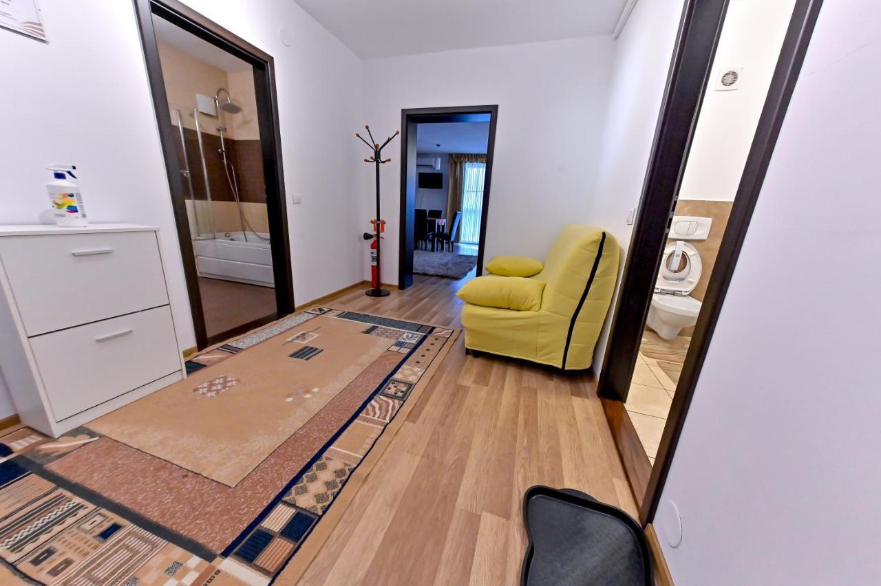 Terezianum Apartments, Free Parking シビウ エクステリア 写真